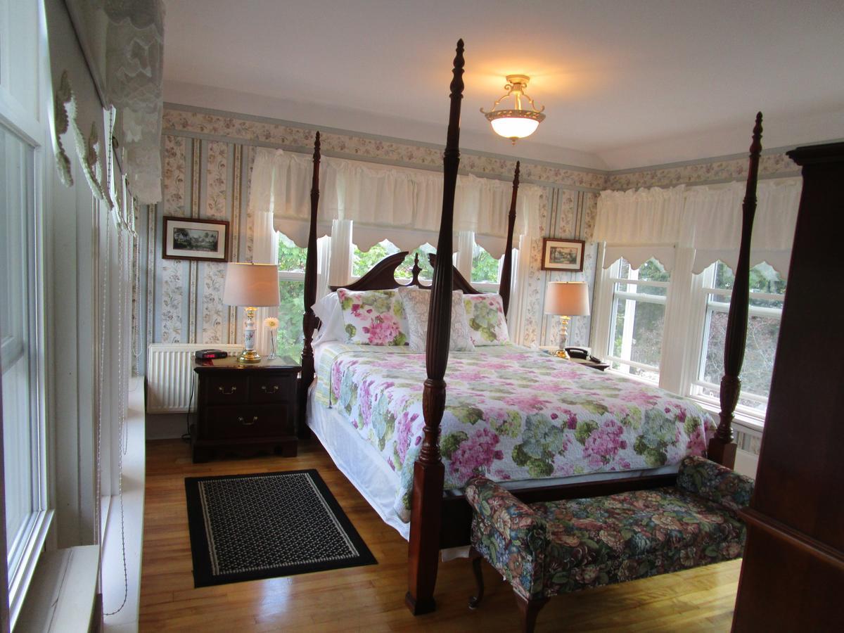 The Dawson House Bed & Breakfast Charlottetown Ngoại thất bức ảnh